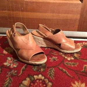 Vionic Sandals Size 9 Zamar Espadrille Wedge Brown